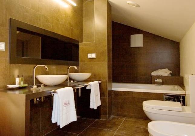 Las mejores habitaciones en Hotel & Boutique Spa Adealba. El entorno más romántico con nuestra oferta en Badajoz